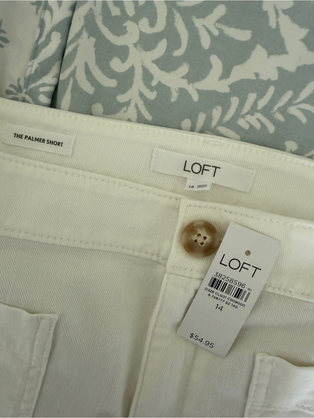 Loft Palmer White High-Waist Pocket Shorts - Picture 3 of 4
